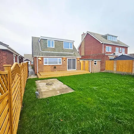 Sea View House - Coastal - Pet Friendly *